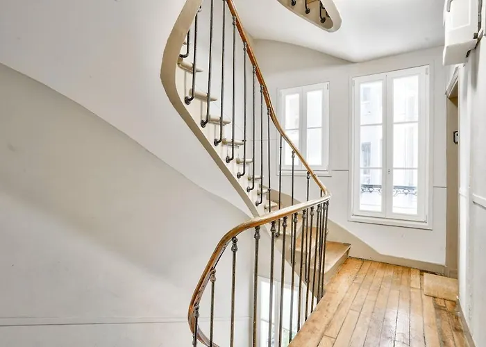 Spacieux Appart Vue Montmartre